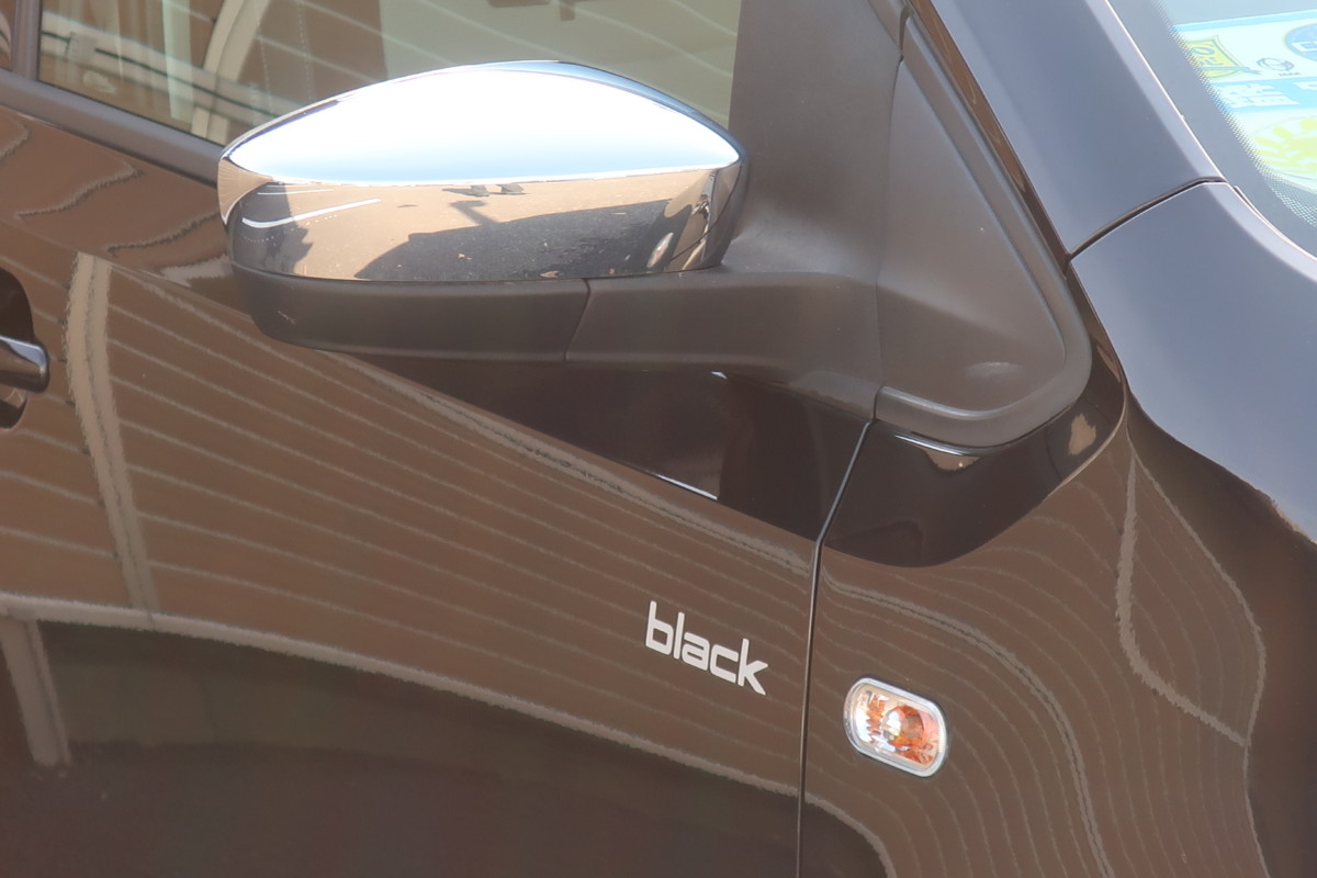 クールでカッコ可愛い限定車　ブラックアップのご紹介！