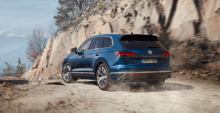 FFとFRの違いは？メリットとデメリットとは？VWはほとんどがFF！